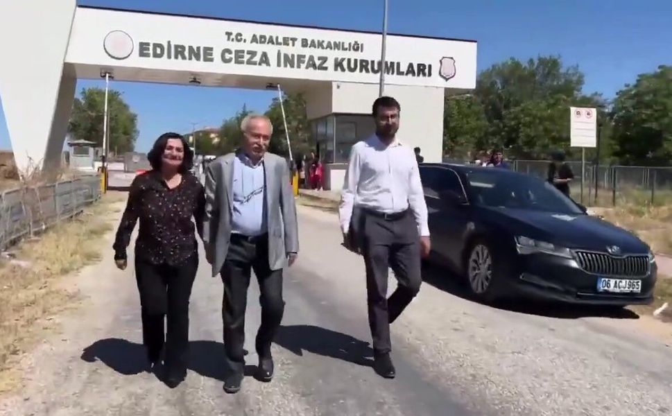 Eski Diyarbakır Büyükşehir Belediyesi Eş Başkanı Mızraklı, Edirne Cezaevi'nden tahliye edildi
