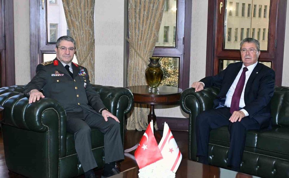 Genelkurmay Başkanı Bayraktaroğlu, KKTC Başbakanı Üstel ile görüştü