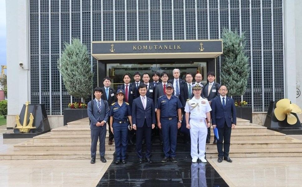 Japonya Parlamentosu milletvekilleri, İstanbul Tersanesi Komutanlığını ziyaret etti