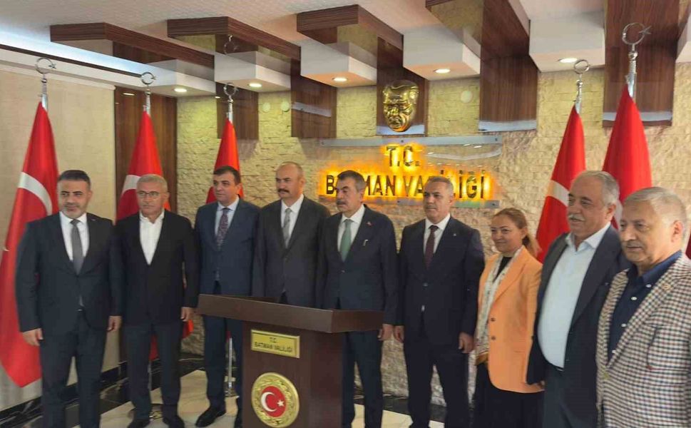 Milli Eğitim Bakanı Tekin'den Batman Valiliğine ziyaret