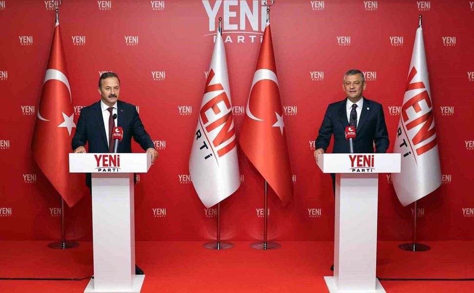 Özgür Özel: 'Mansur Yavaş'ın ve belediye başkanı arkadaşlarımızın alacakları her türlü karara saygılıyız'