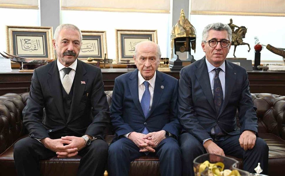 Sarallar ve Şahinler ailelerinden MHP Lideri Bahçeli'ye ziyaret