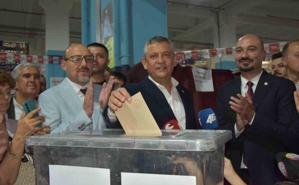 YENİ Parti Yunusemre'de başkanlık yarışı üyelerin oyuna sunuldu