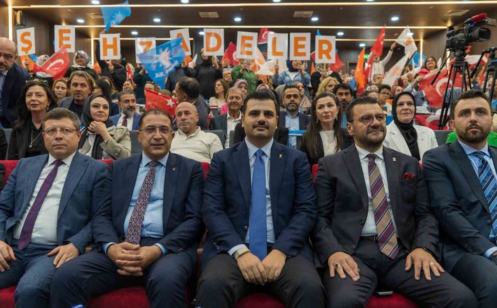 AK Parti Genel Sekreteri İnan: 'Özgür Özel'i benzin istasyonlarından uzak tutsunlar'