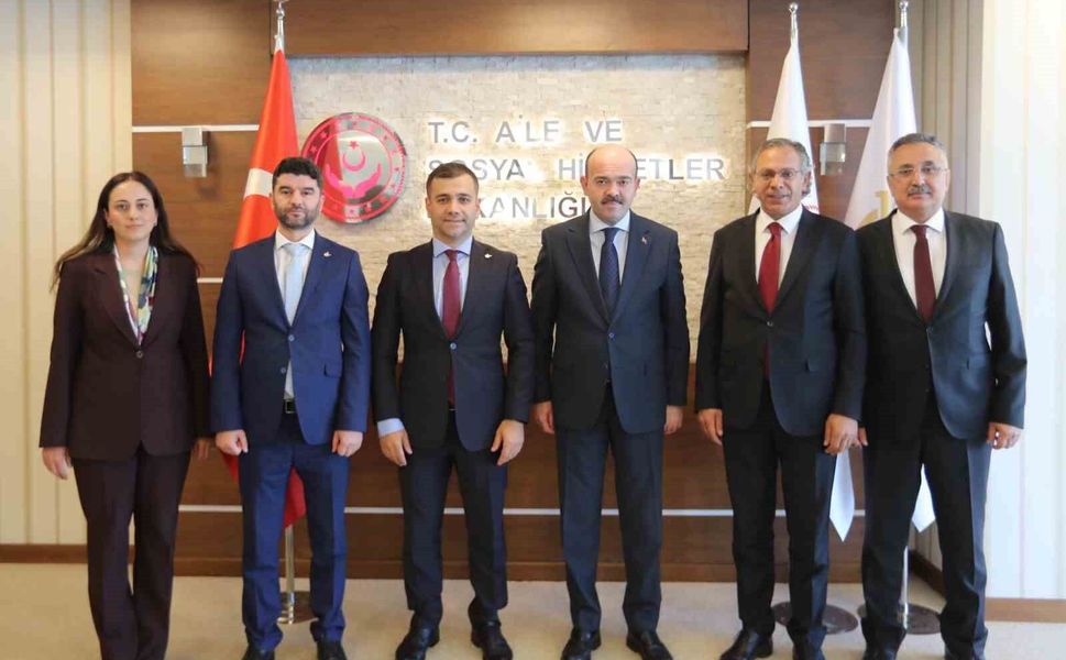 Bakan Göktaş: 'TMTF ile imzaladığımız İş Birliği Protokolü ile toplumumuzu doğrudan ilgilendiren önemli bir adım atıyoruz'