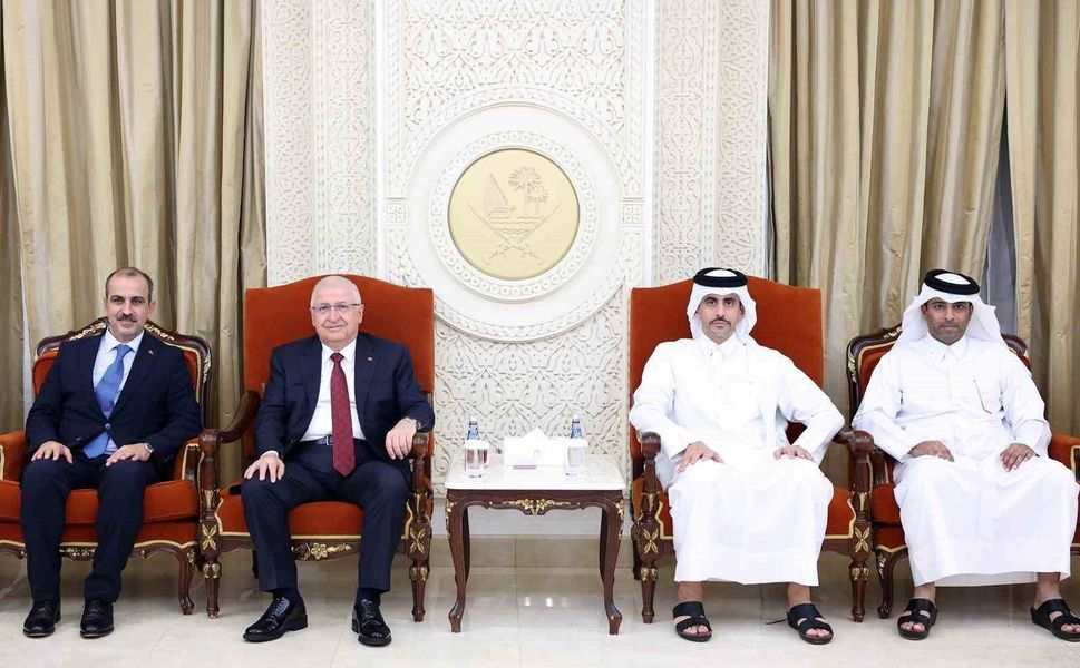 Bakan Güler, Katar'a resmi ziyarette bulundu