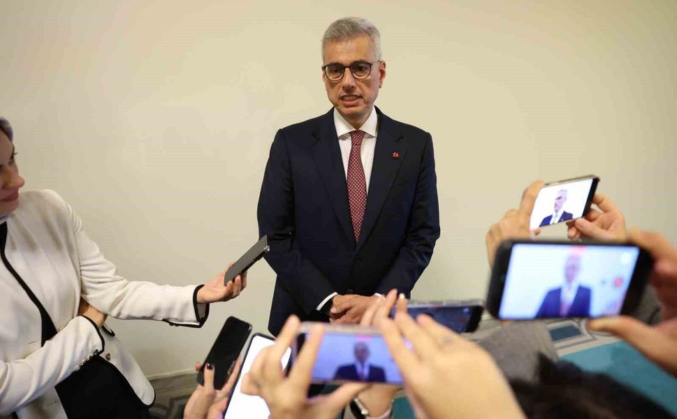 Bakanlık, 18 yaş altına sigara satışının önlenmesi için çalışma yapacak