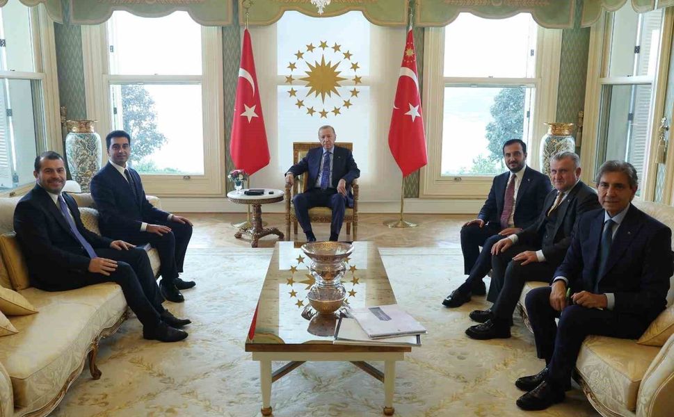 Cumhurbaşkanı Erdoğan, Tuzla Belediye Başkanı Bingöl'ü kabul etti