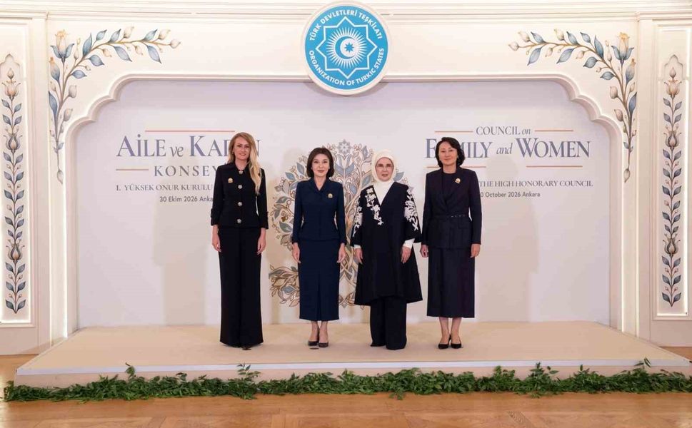 Emine Erdoğan'dan 'TDT Aile ve Kadın Konseyi 1. Yüksek Onur Kurulu Toplantısı'na ilişkin paylaşım