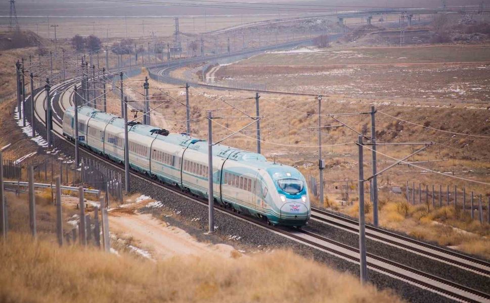 Engelli, gazi ve şehit yakınları kimlikle bilet alıp seyahat edebilecek