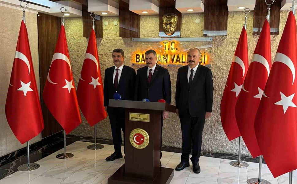 İçişleri Bakanı Çiftçi, Batman Valiliğini ziyaret etti