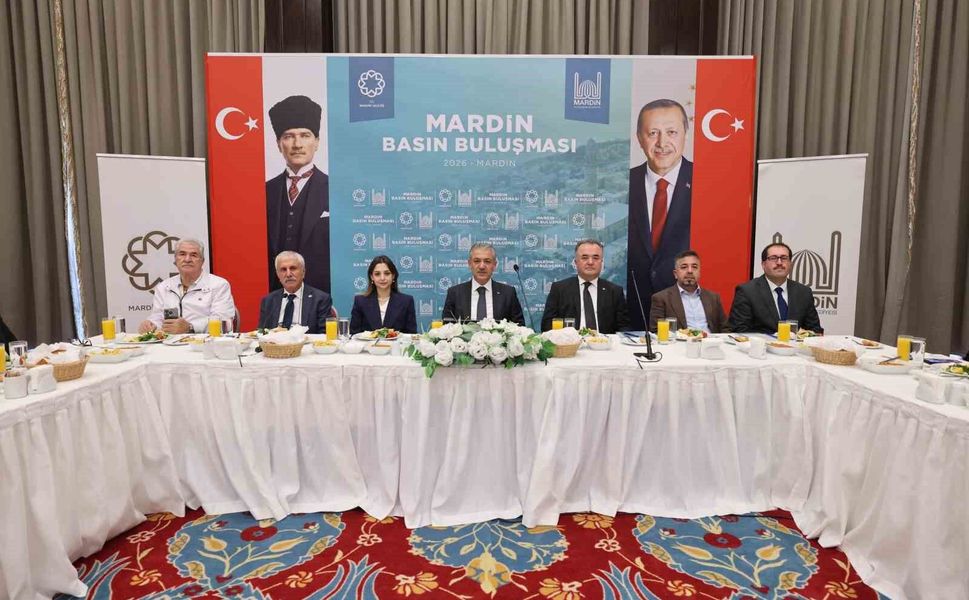 Mardin Valisi ve Büyükşehir Belediye Başkan Vekili Akkoyun, 'Terörsüz Türkiye sürecinin bu topraklarda barışın ve kardeşliğin kalıcı hale gelmesi açısından tarihi bir fırsat olduğuna yürekten inanıyoruz'