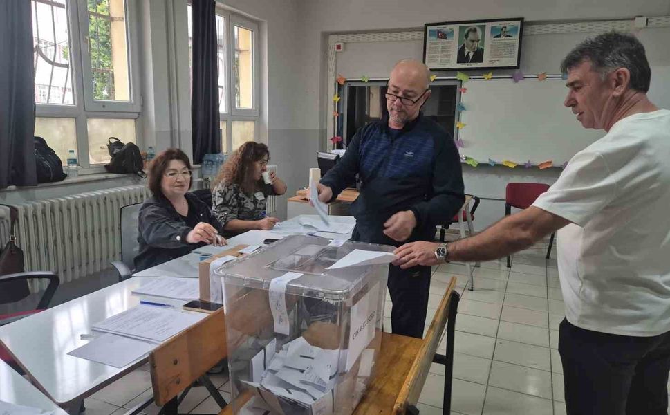 Tekirdağ'da çifte vatandaşlar Bulgaristan seçimleri için sandık başında