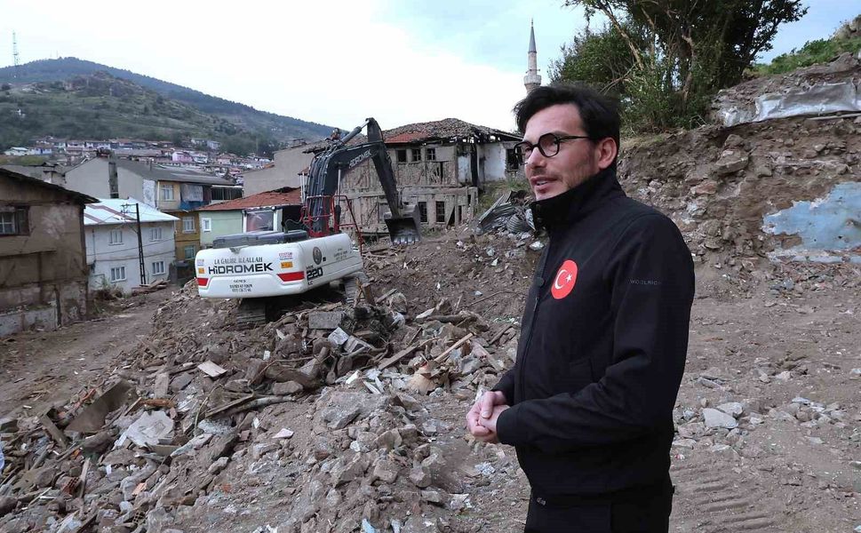 Tokat'ta kentsel dönüşüm kapsamında 21 konut yıkıldı