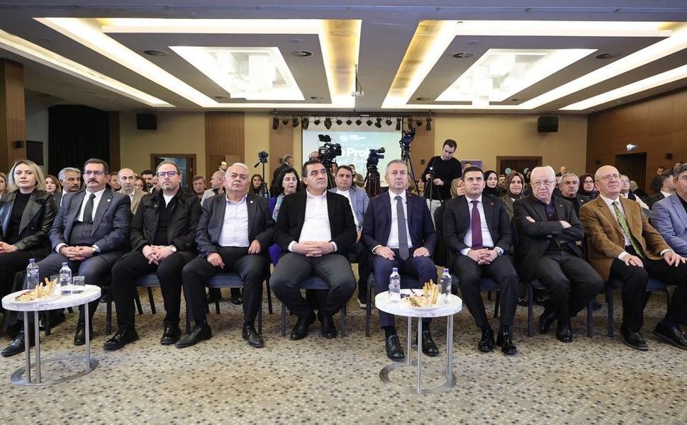 Yeni Partili vekilden valiliğe şarap tepkisi