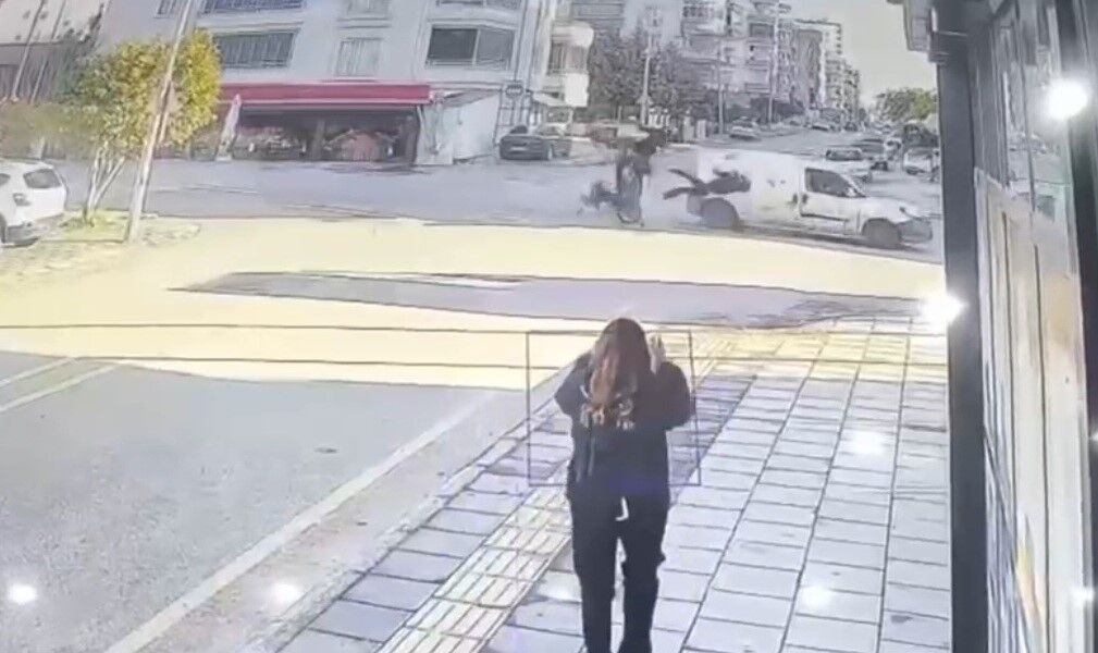 Erdemli'de feci motosiklet kazası: Genç sürücü hayatını kaybetti