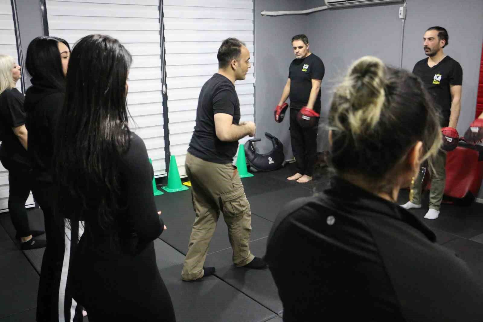 Diyarbakır'da kadınlar 'kendilerini savunmayı' öğreniyor