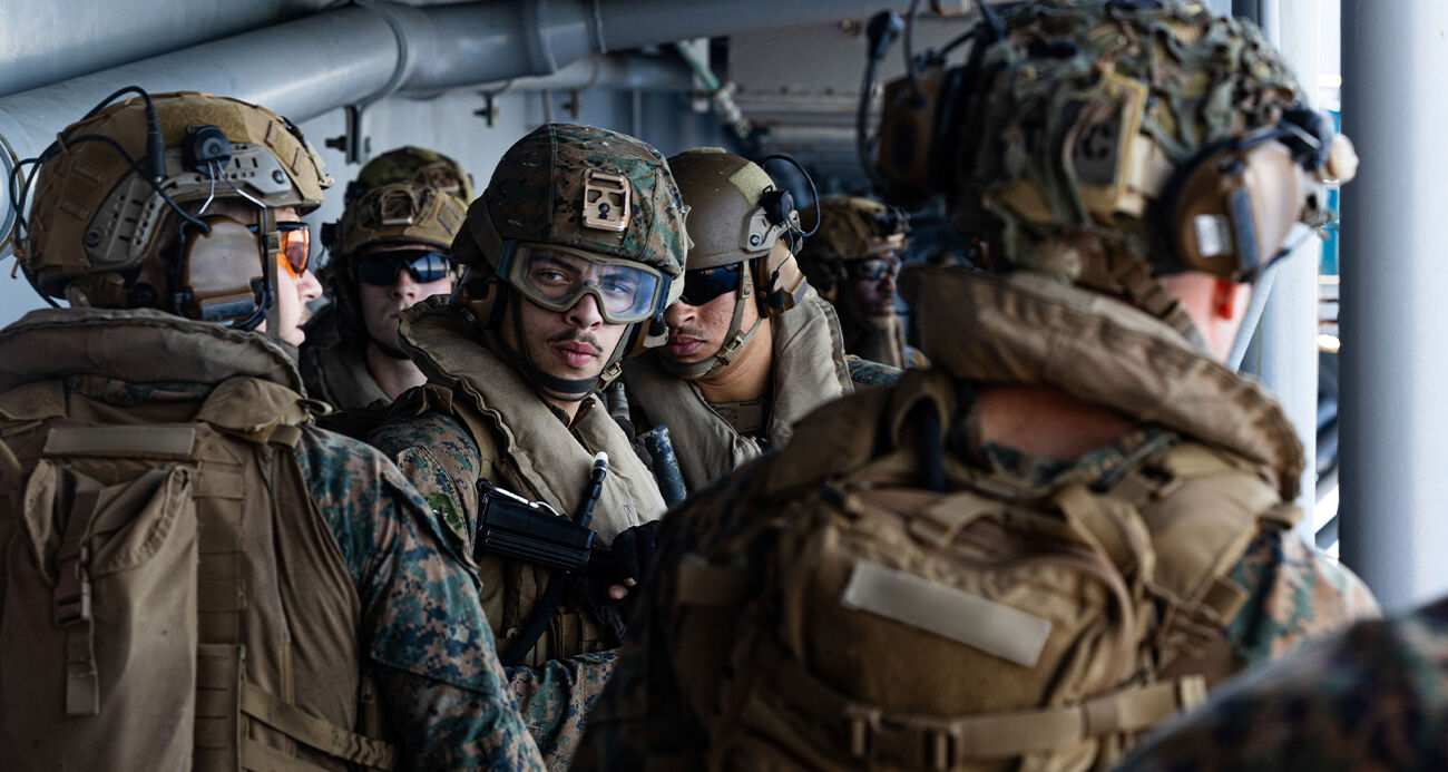 ABD ordusu: "3 bin 500 personel taşıyan amfibi hücum gemisi USS Tripoli Orta Doğu'da"