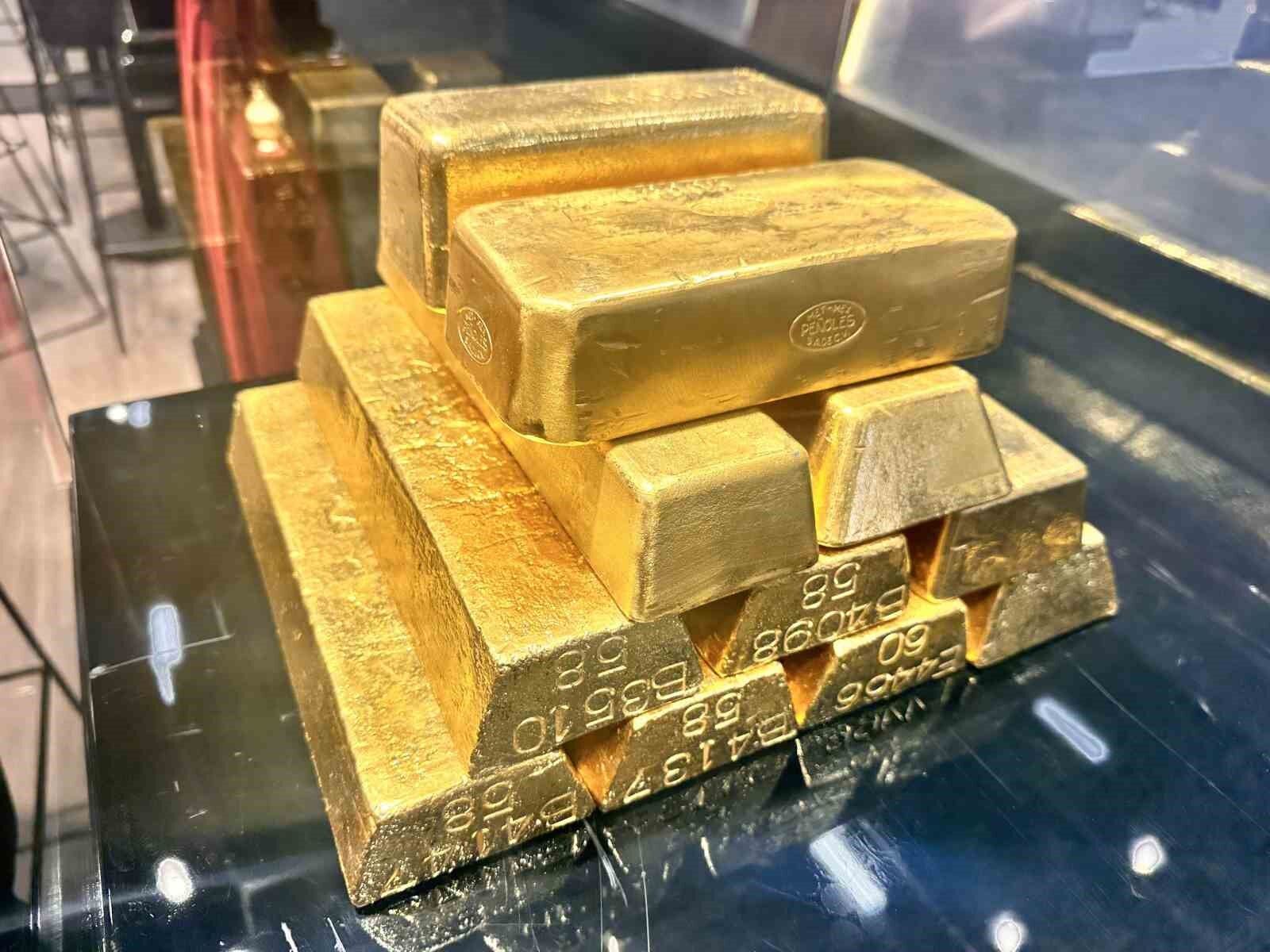 Ateşkes piyasaları sarstı: Petrol geriledi, altın yükselişe geçti