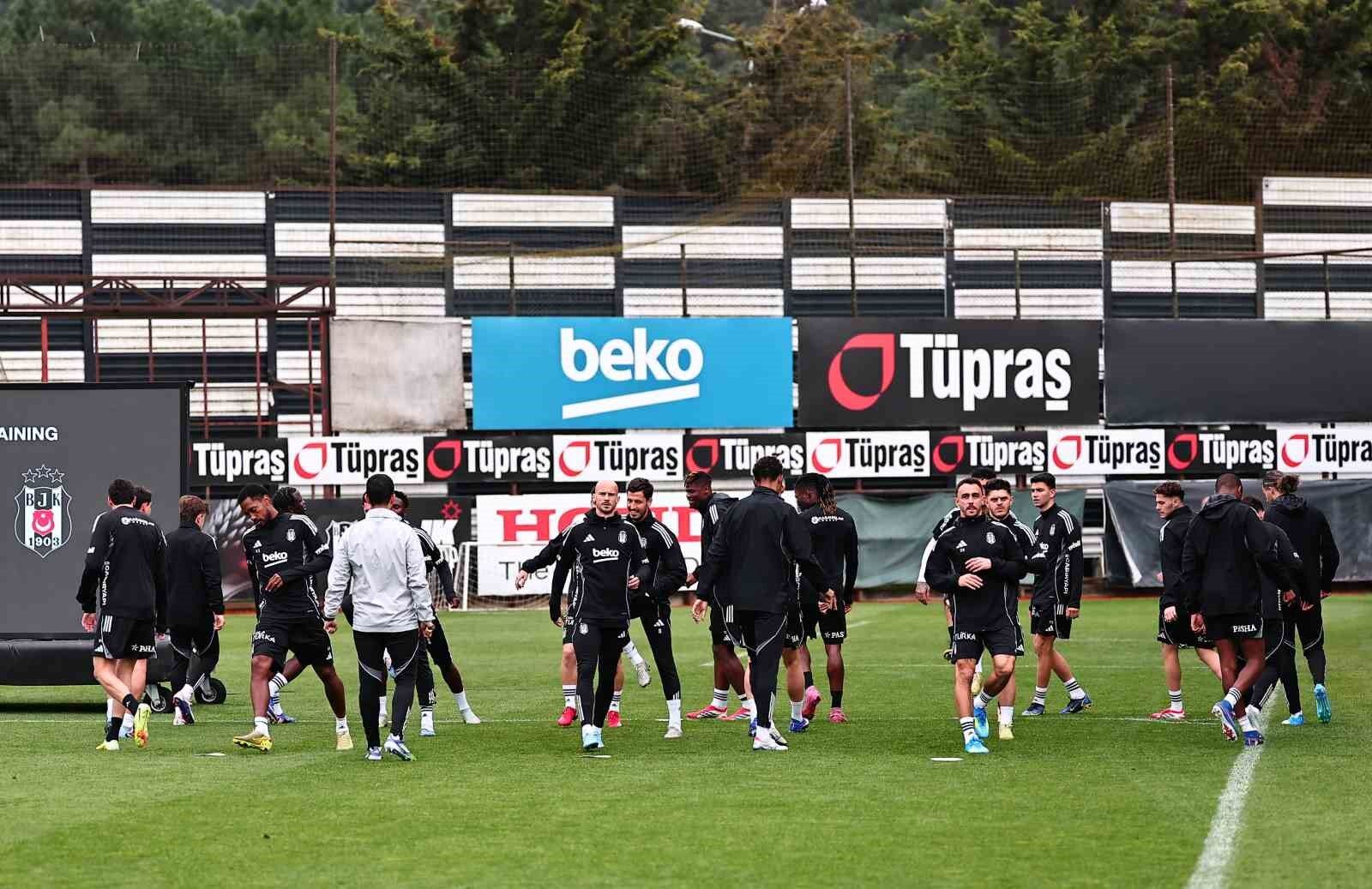 Beşiktaş, Fenerbahçe maçı hazırlıklarını tamamladı