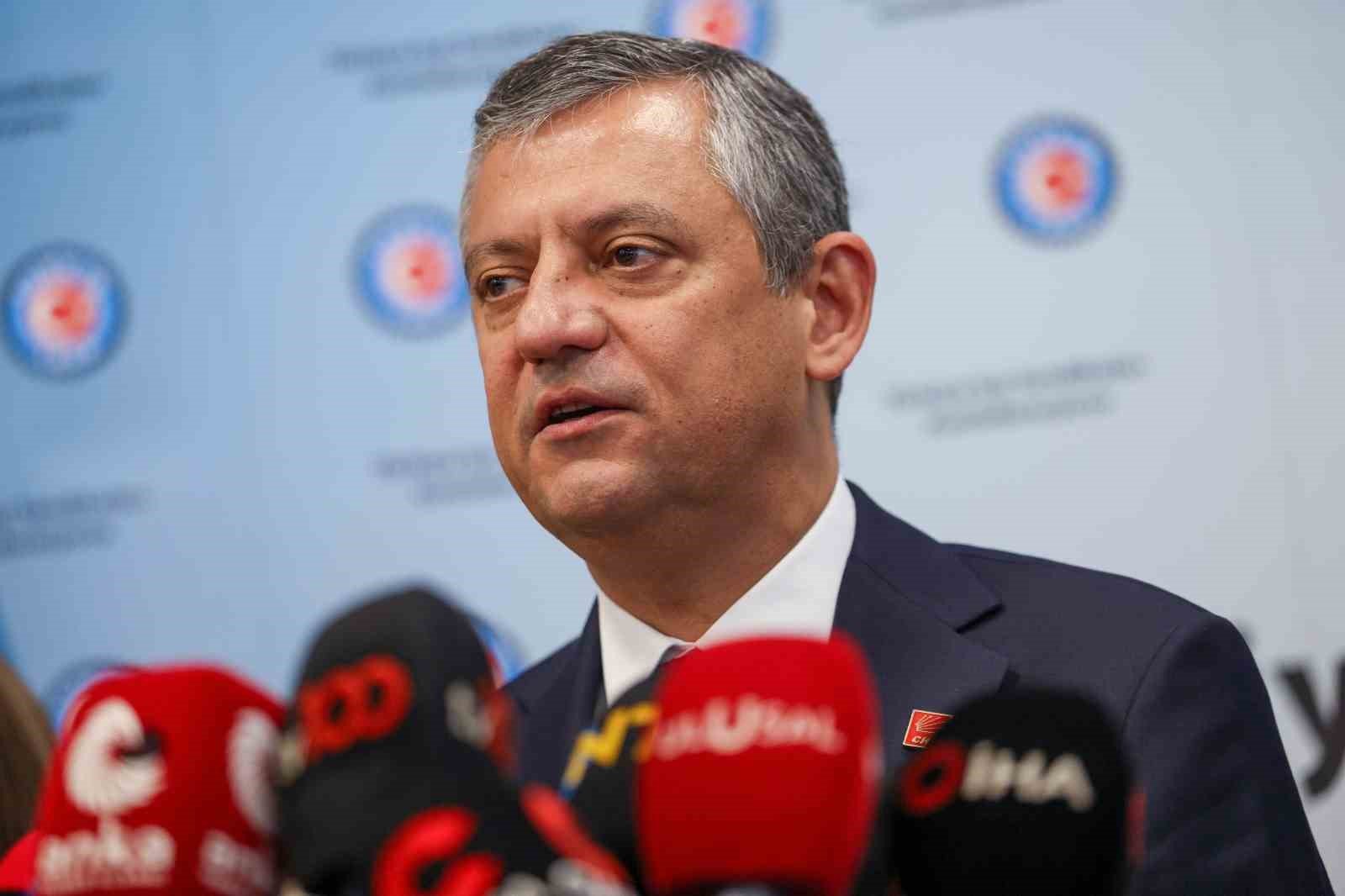CHP Genel Başkanı Özel: '4 Mayıs tarihinden itibaren tam kadro sahadayız'