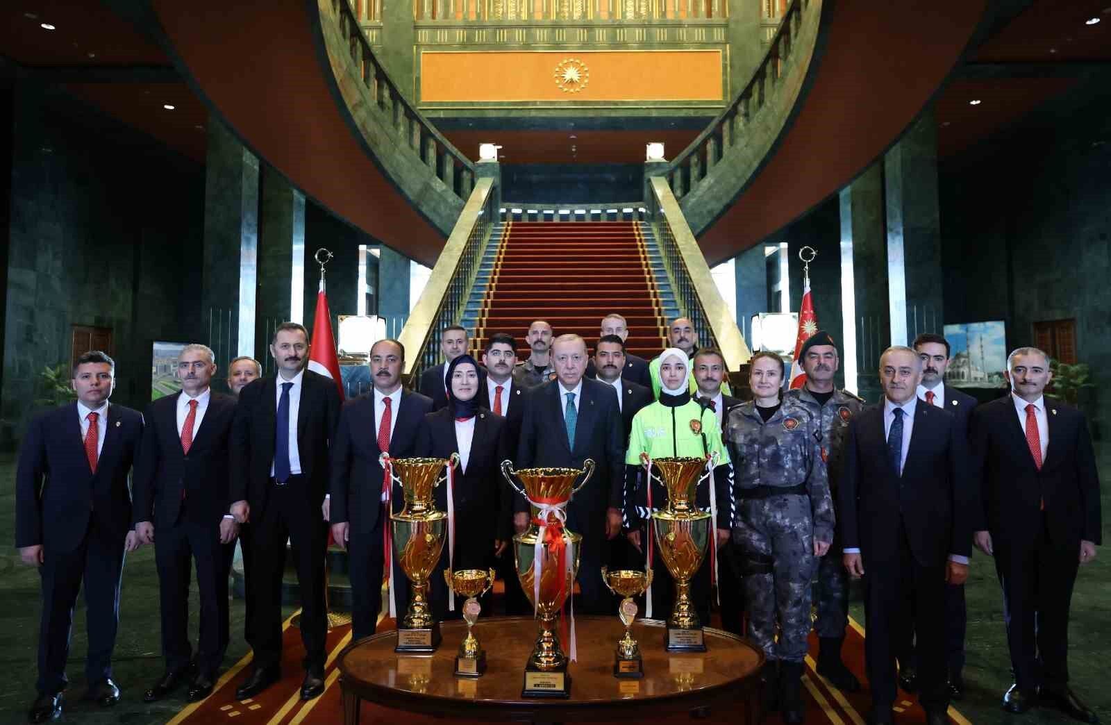 Cumhurbaşkanı Erdoğan Türk Polis Teşkilatı'nın 181. yılını kutladı