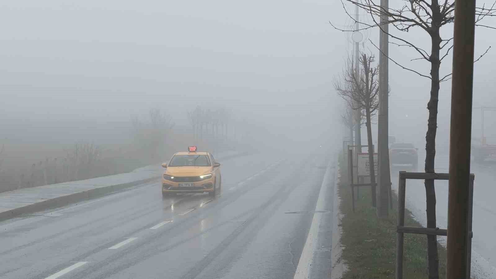 İstanbul'da yoğun sis etkili oluyor