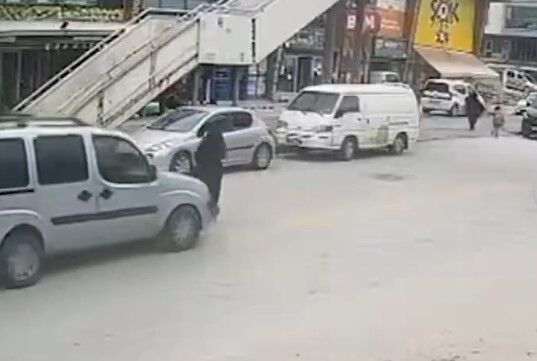 Ankara Yenimahalle’de Feci Kaza: Genç Kız Araç Altına Sürüklendi