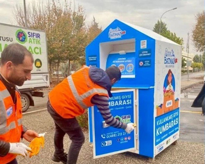 Batman’da Eski Kıyafetler Geri Dönüşümle Ekonomiye Kazandırılıyor