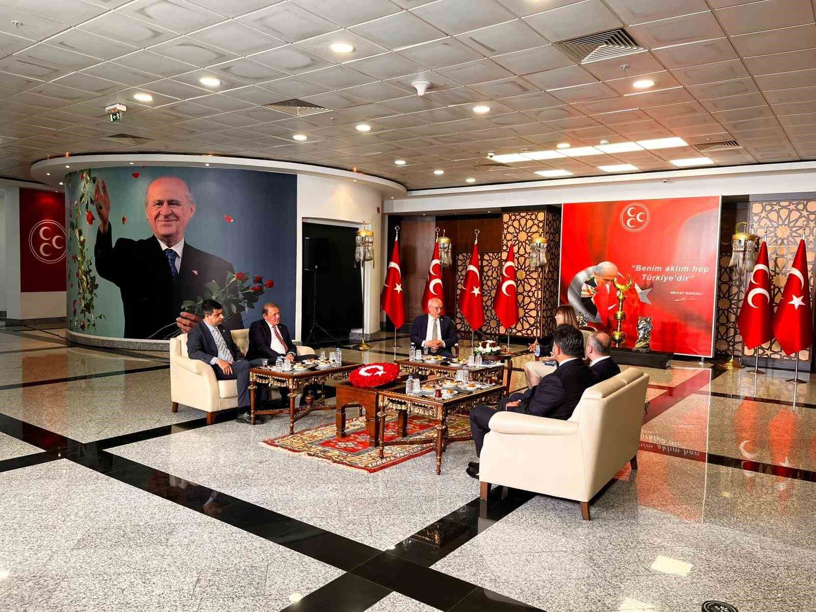 CHP'den MHP'ye bayram ziyareti