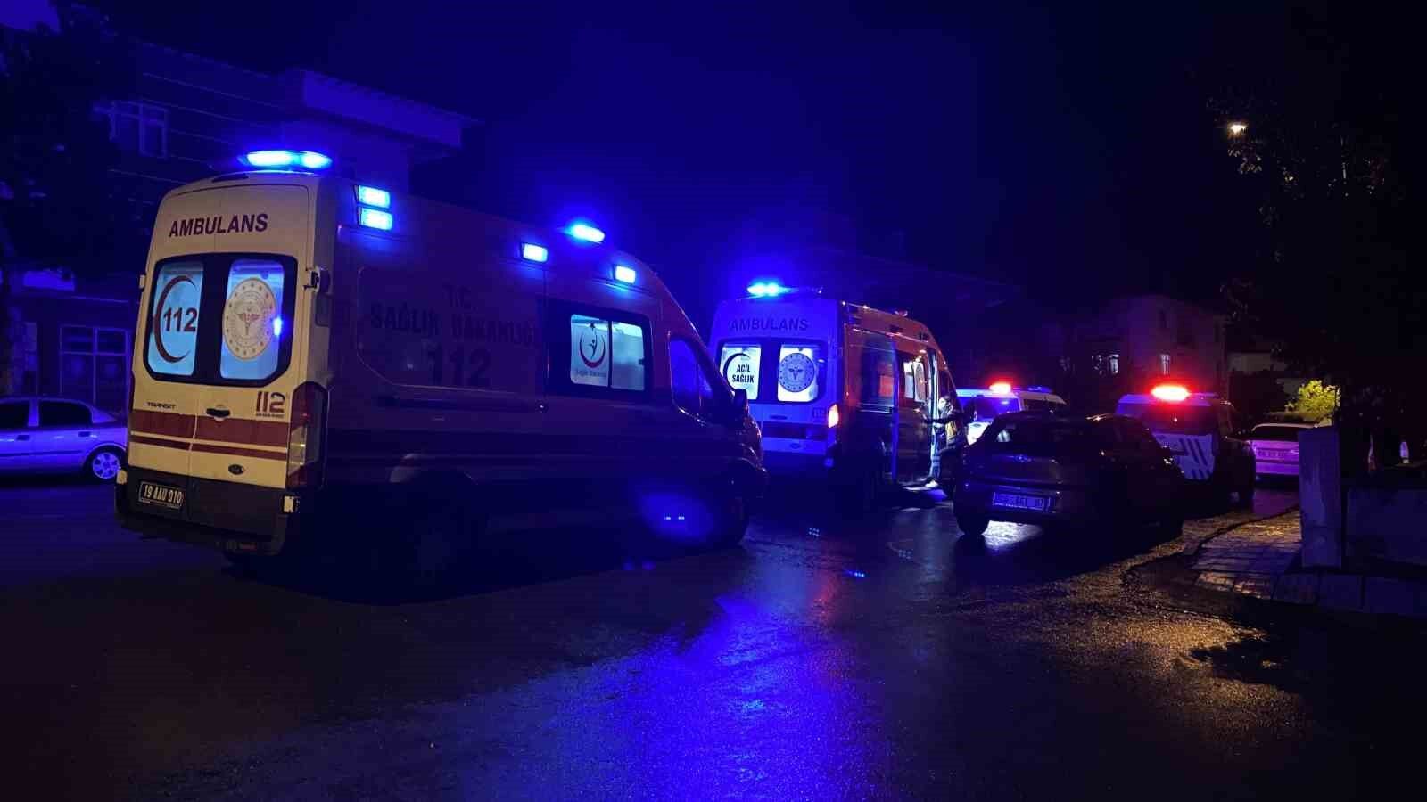 Çorum'da bıçaklı kavga: 2 yaralı