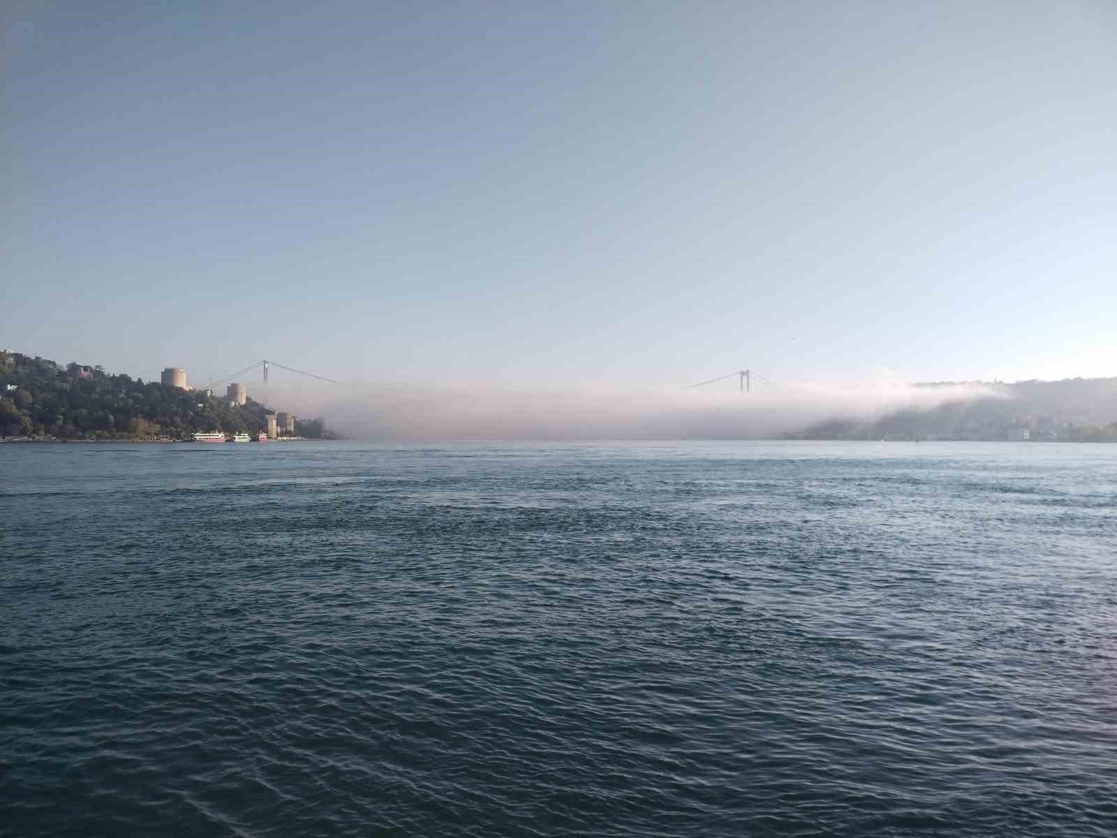 İstanbul Boğazı'nda yoğun sis