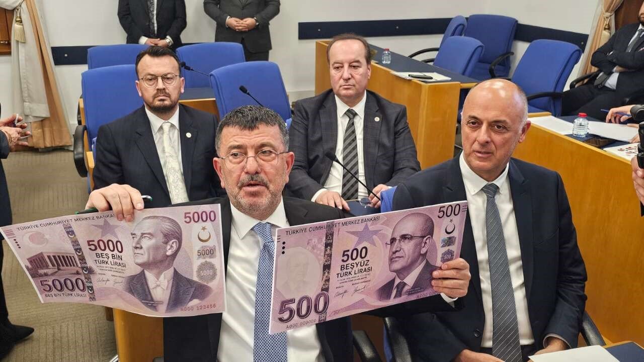 TBMM Plan Bütçe Komisyonu'nda 'sahte para' gerilimi