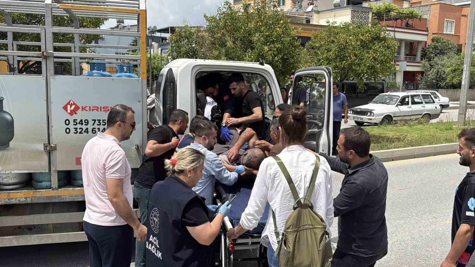 Trafikte tartışma ölüm getirdi: Kalp krizi geçiren sürücü hayatını kaybetti