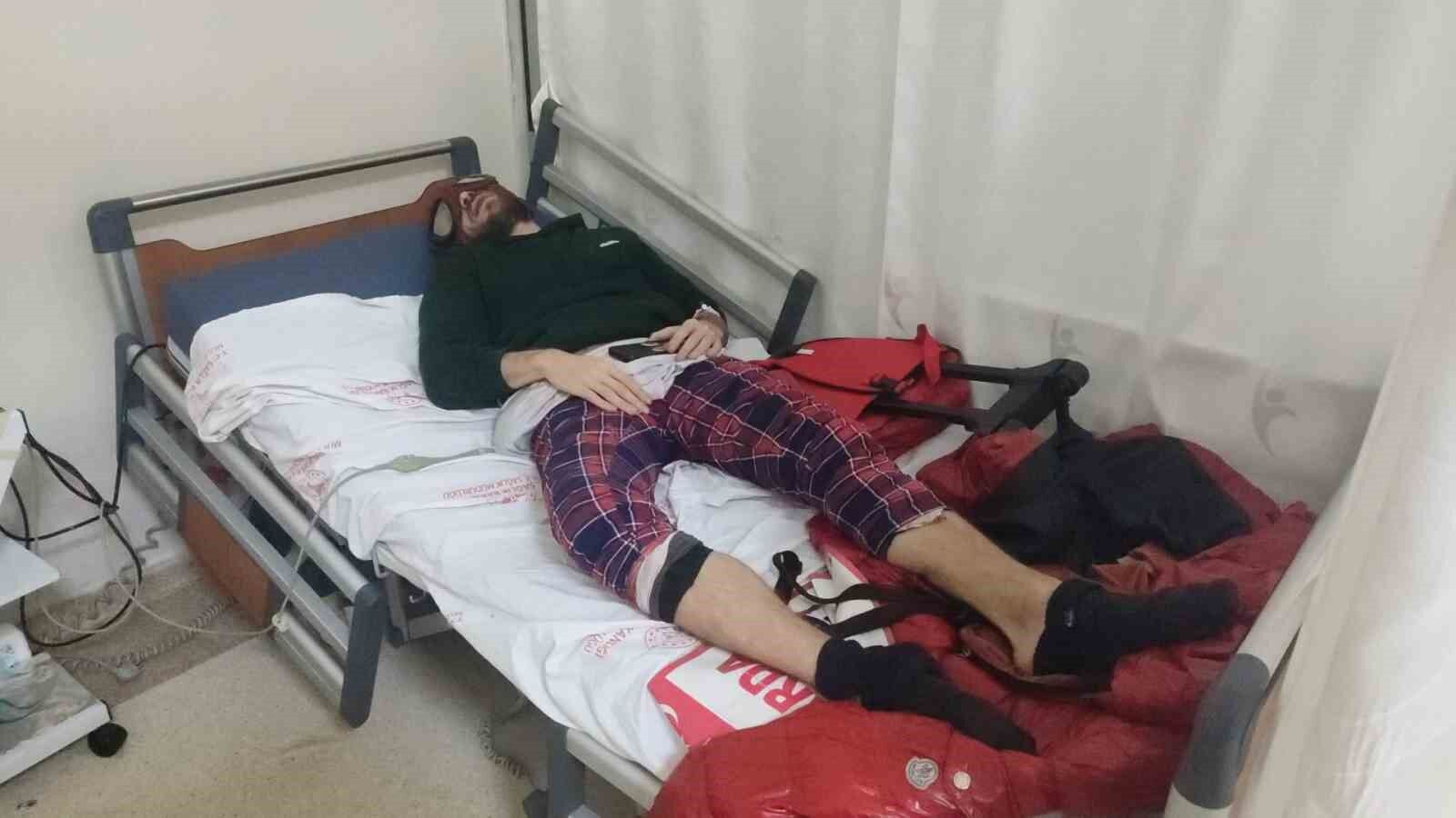 'Türk Örümcek Adam' yılan otu nedeniyle hastanelik oldu