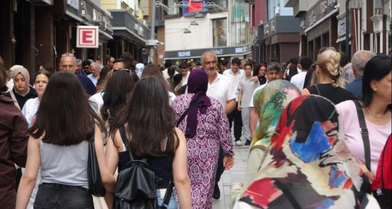 Evlilik Kredisinde Yeni Tartışma: 'Yaş Sınırı 40'a Çıkmalı'