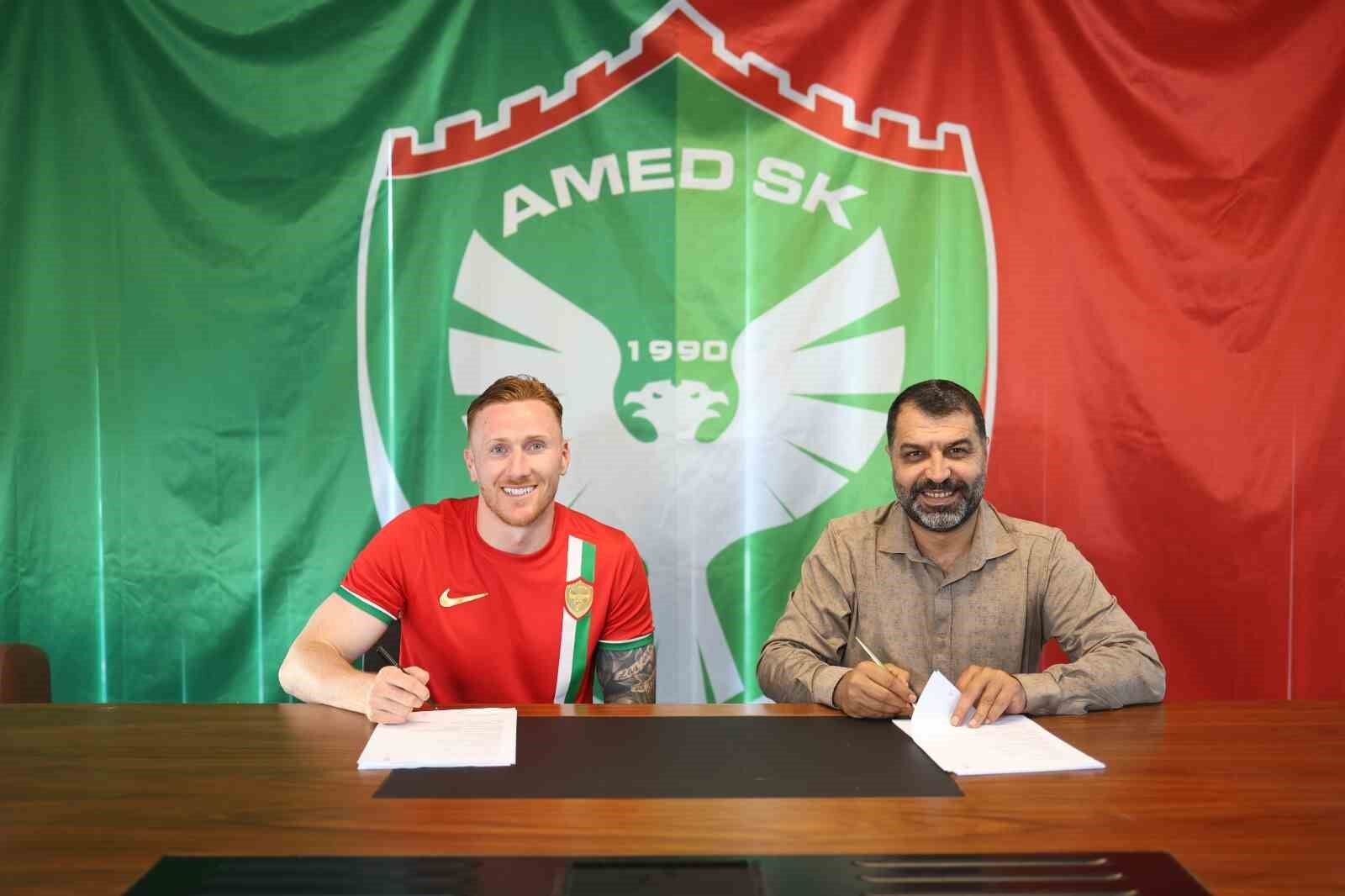 Amed Sportif Faaliyetler, David Bates'i açıkladı
