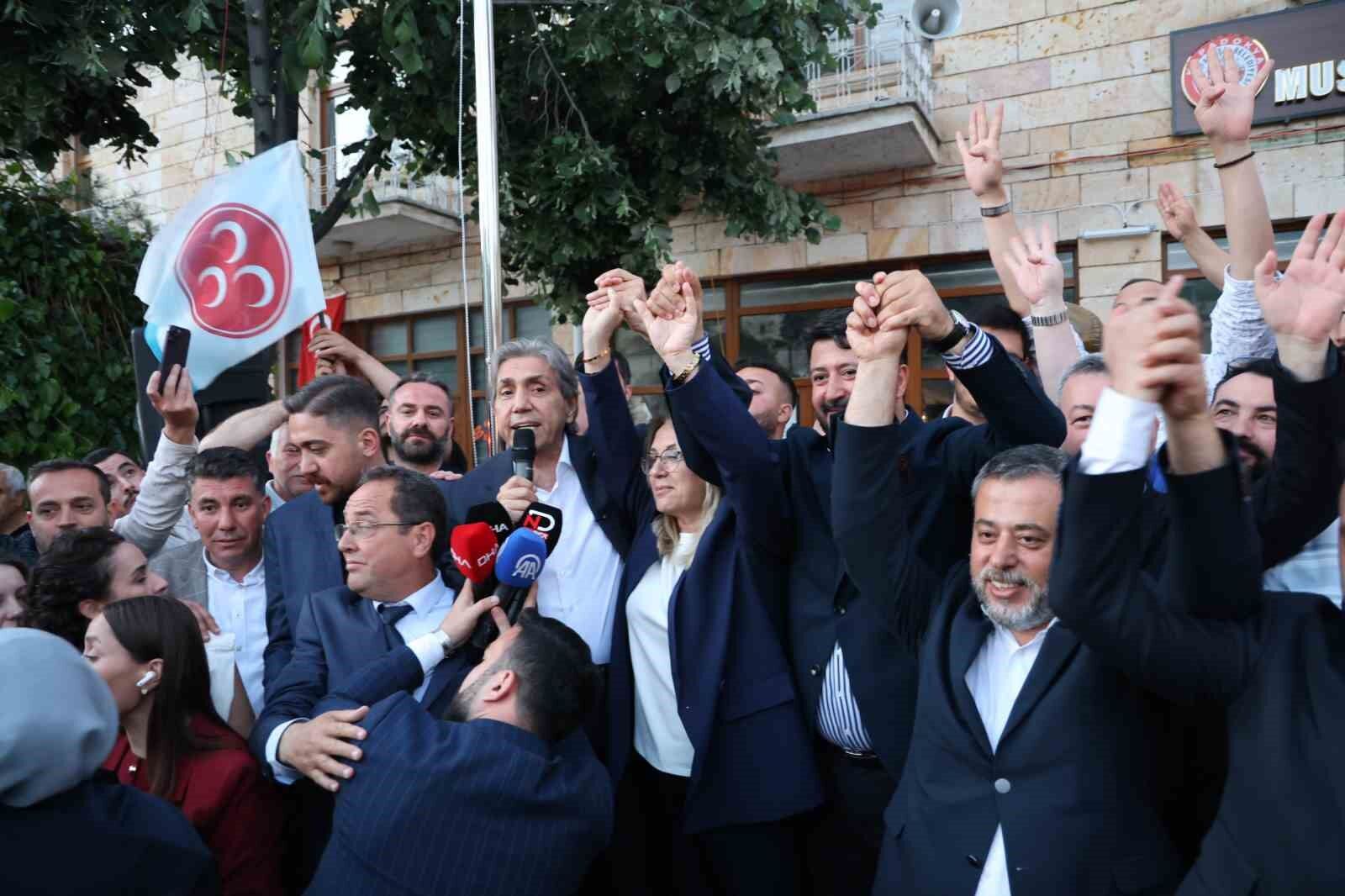 Cumhurbaşkanı Erdoğan: 'Büyük bir zaferi hep birlikte kucakladık'