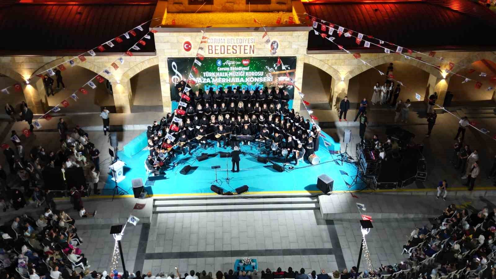 Çorum'da 'yaza merhaba' konseri yoğun ilgi gördü