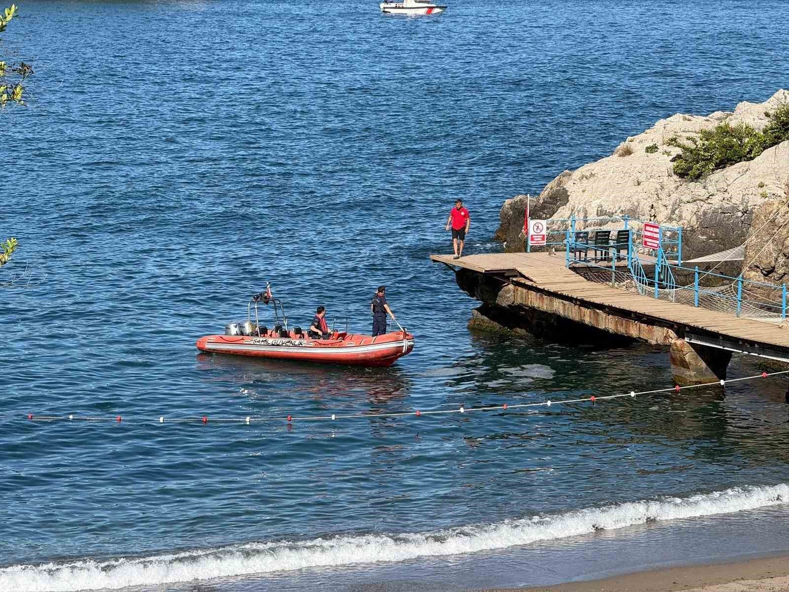 Yasağa rağmen girdiği denizde kaybolan vatandaşı arama çalışmaları ikinci gününde