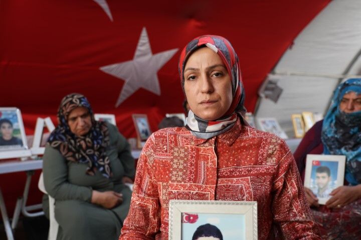 Diyarbakır Annelerinden YPG-SDG’nin Feshine Destek: “Öncelik Bizim Çocuklarımız Olsun”
