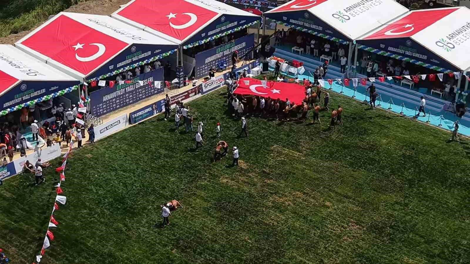 11. Arnavutköy Yağlı Güreşleri'nde başpehlivan Serdar Yıldırım oldu