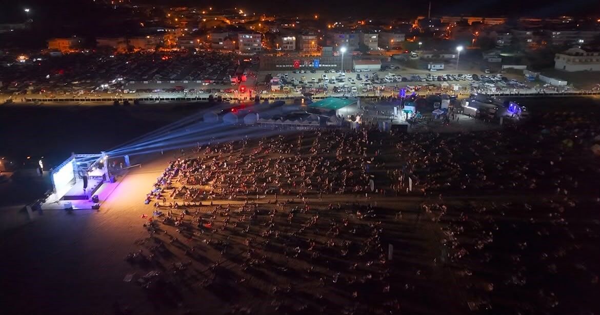 Bursa'da binlerce kişi meteor yağmuru için bir araya geldi