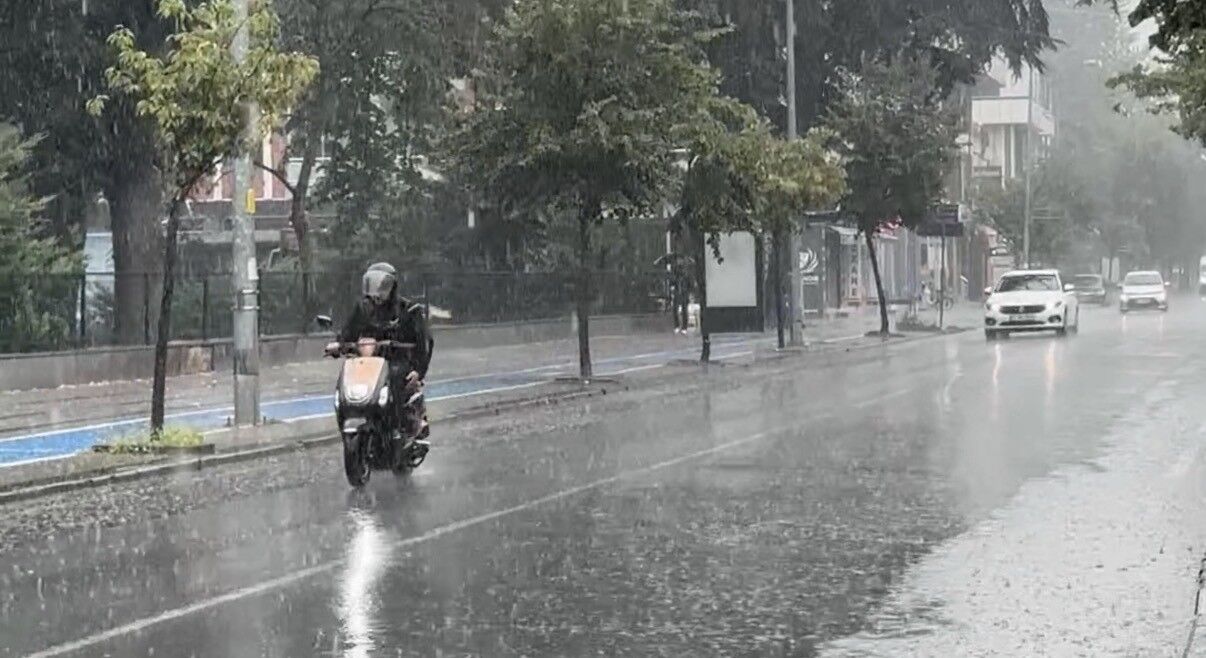Düzce'de kuvvetli yağmur etkili oldu