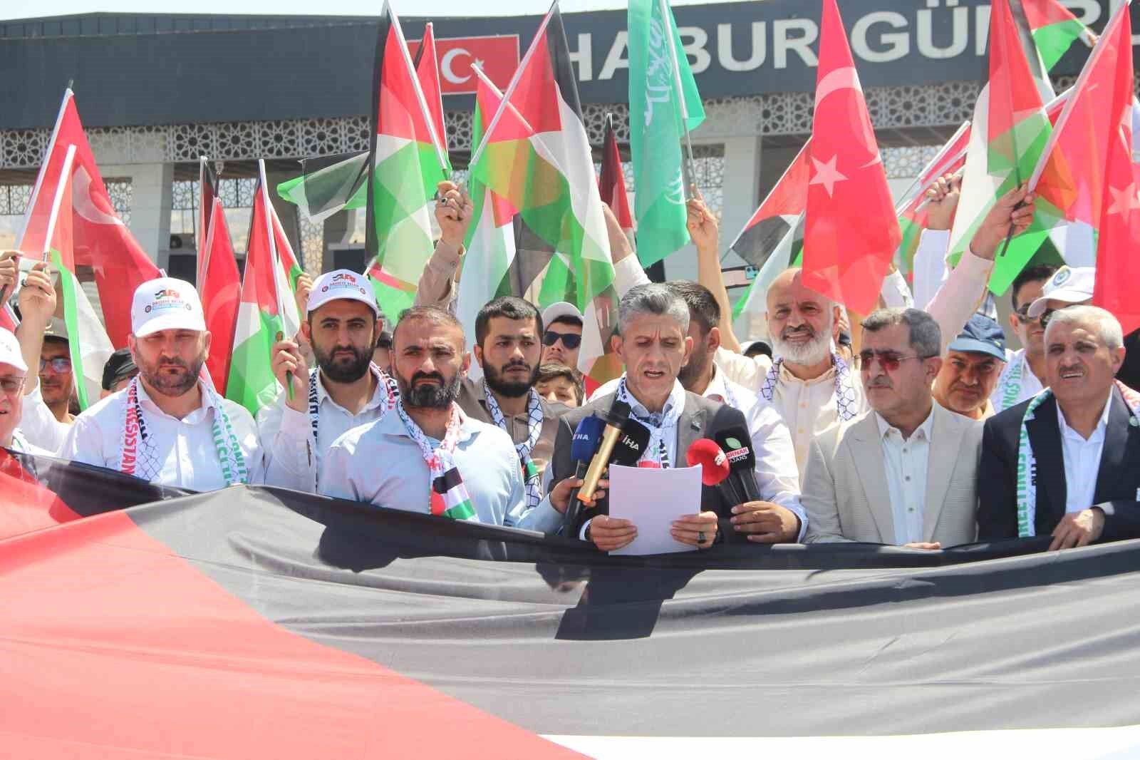 Habur Sınır Kapısı'nda Irak'ta bekletilen 'Filistin Konvoyu' için basın açıklaması düzenlendi