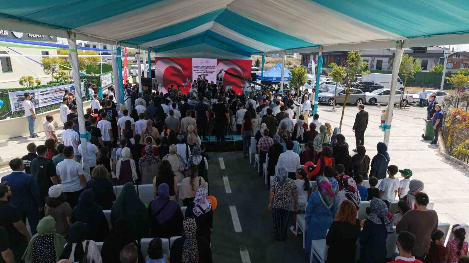Milli Eğitim Bakanı Yusuf Tekin: 'Kim olursa olsun bir eğitim kurumu yapmak istiyorsa anayasal olarak bizimle beraber çalışmak zorundadır'