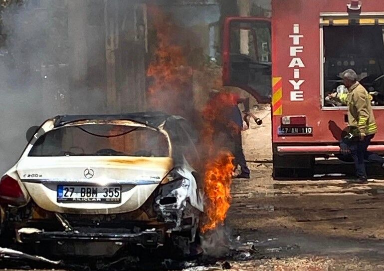 Mardin’de Park Halindeki Otomobil Alevlere Teslim Oldu