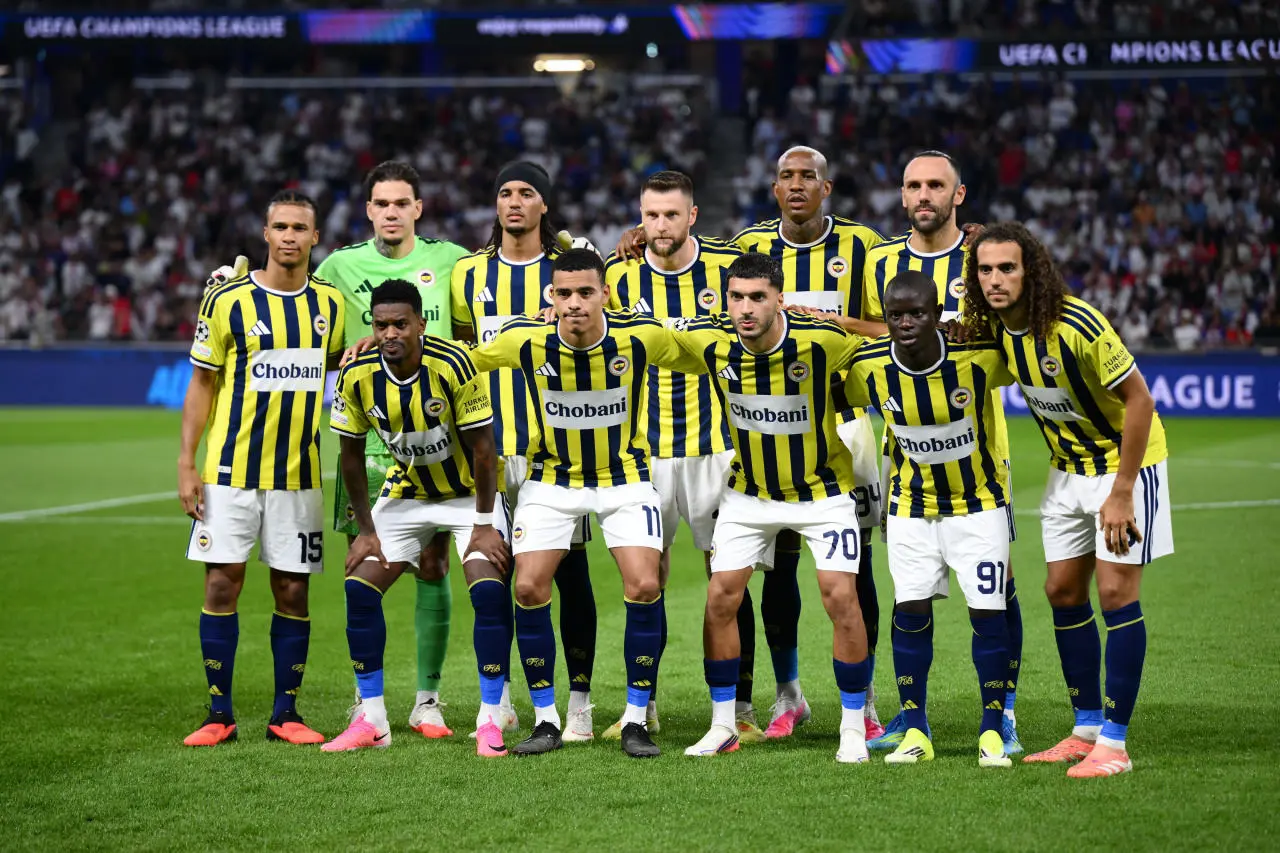 Fenerbahçe, Lyon'u deplasmanda mağlup ederek 18 yıllık Şampiyonlar Ligi hasretine son verdi