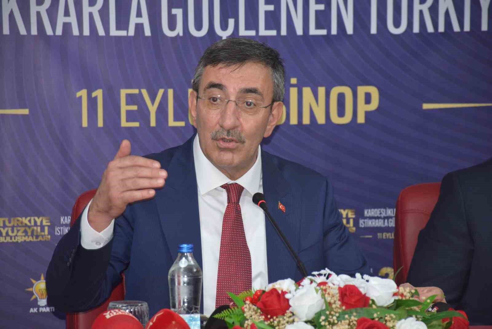 Cevdet Yılmaz Sinop'ta konuştu: 'Terörün Türkiye'ye maliyeti en az 2,3 trilyon dolar'