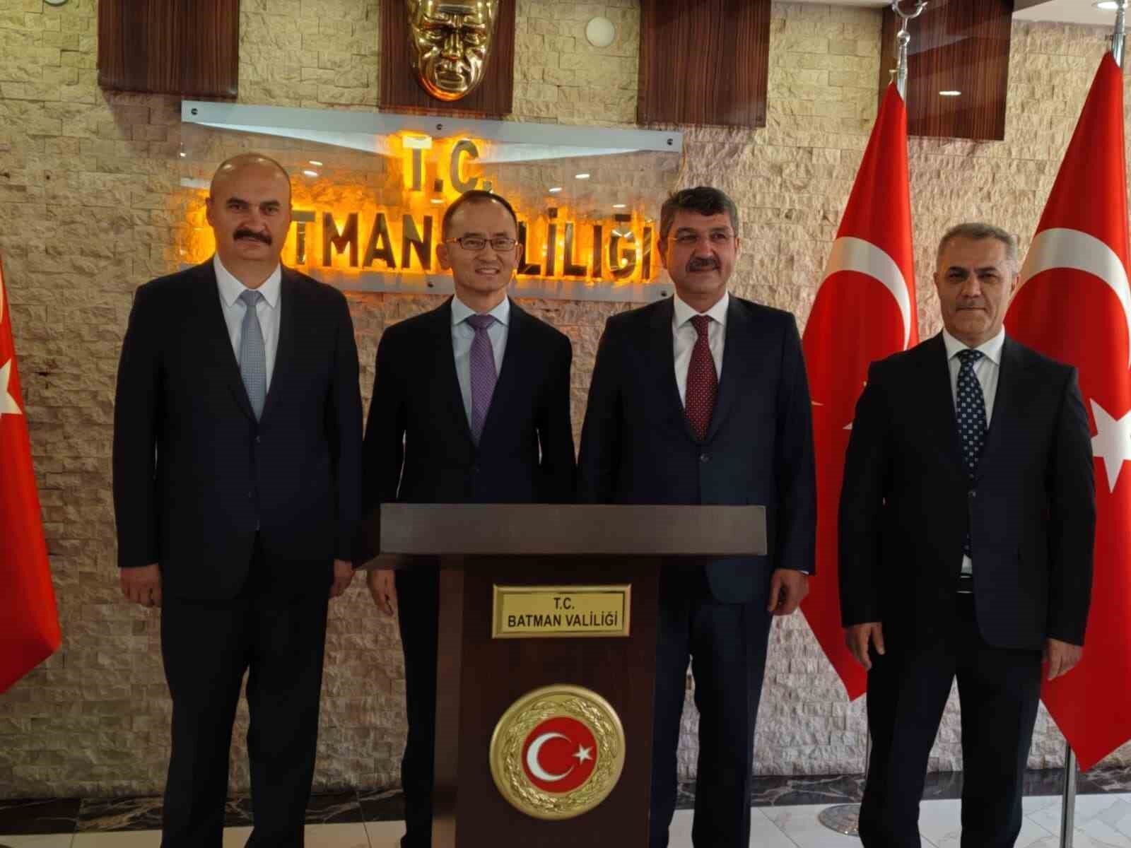 Çin Büyükelçisi Jiang Xuebin, Batman Valiliğini ziyaret etti